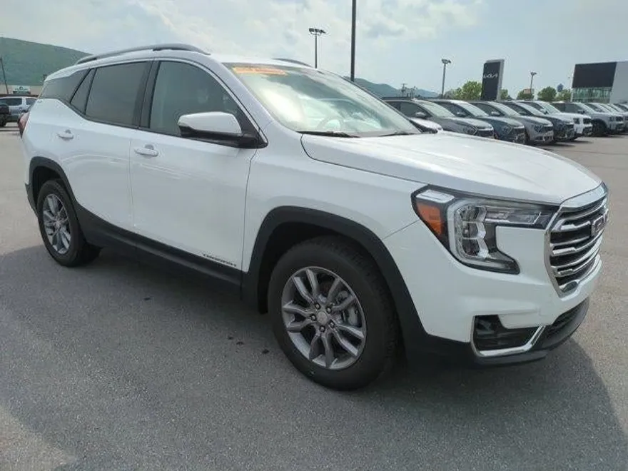 2023 Gmc Terrain SLT photo 1