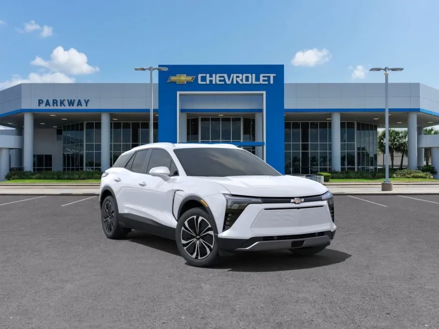 2025 Chevrolet Blazer EV photo 1