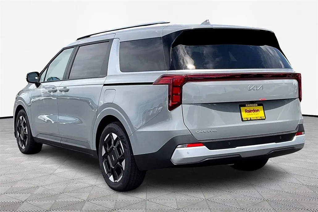 2026 Kia Carnival EX photo 1