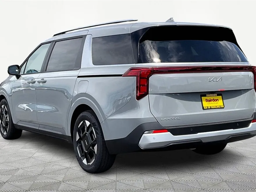 2026 Kia Carnival EX photo 1
