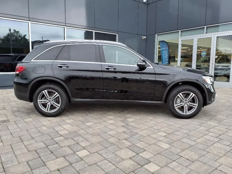 2022 Mercedes Benz GLC 300 4MATIC photo 1