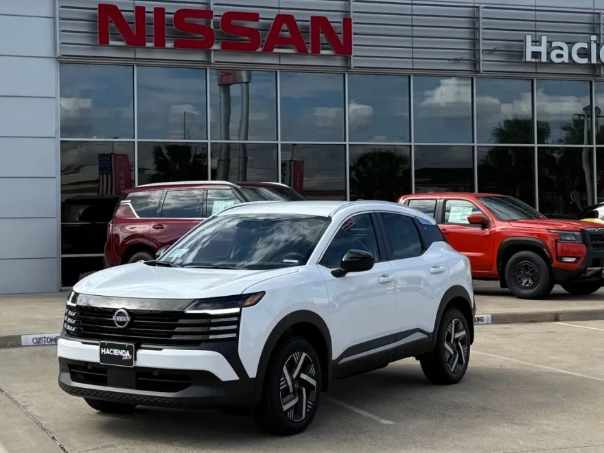 2026 Nissan Kicks SV photo 1