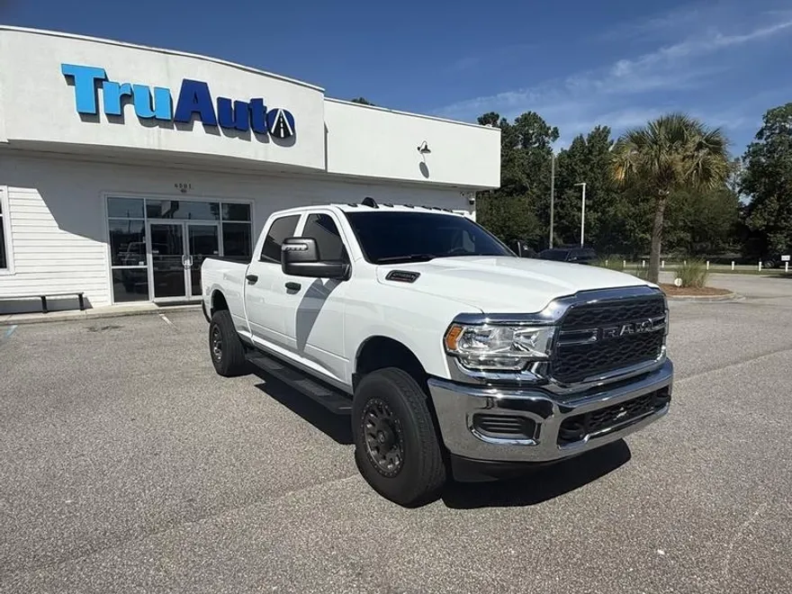 2024 Ram 2500 Tradesman photo 1