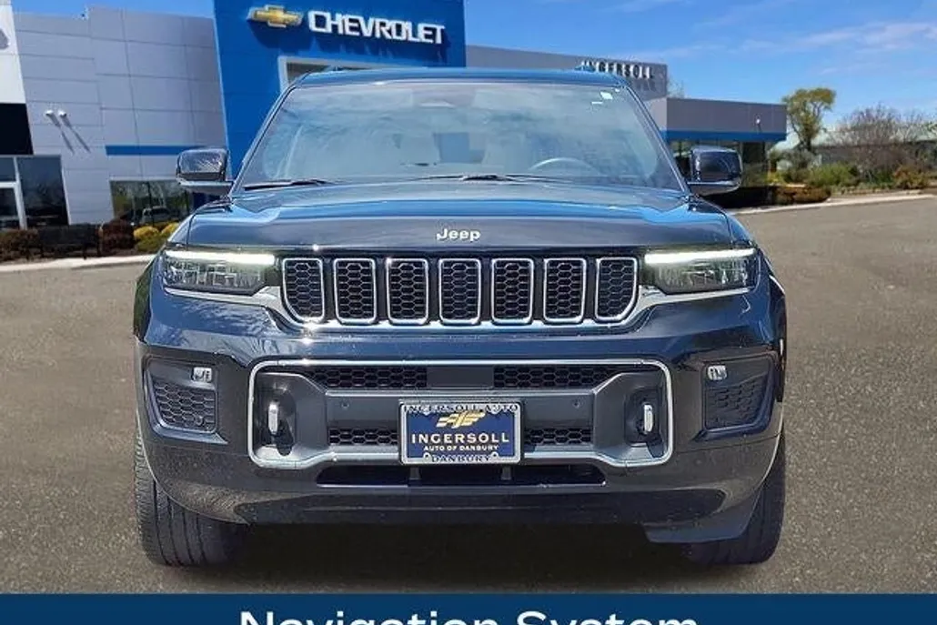 2022 Jeep Grand Cherokee Overland photo 1