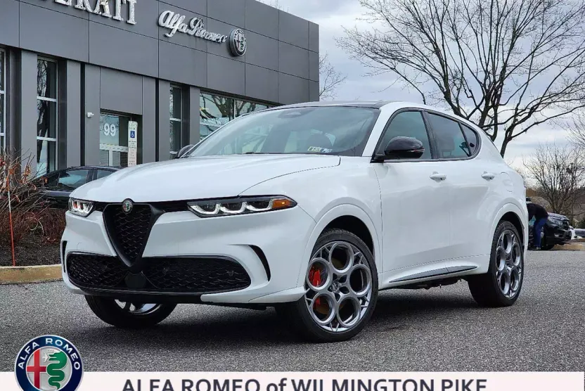 2025 Alfa Romeo Tonale Tributo Italiano photo 1