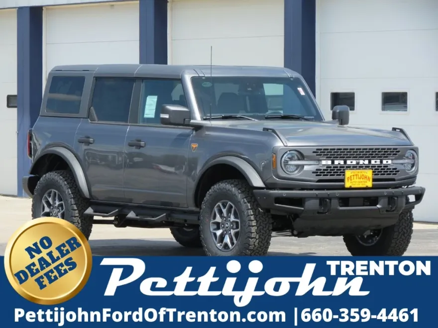 2024 Ford Bronco Badlands photo 1