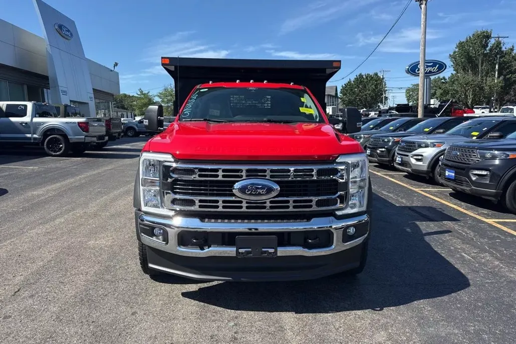 2025 Ford F-550 XL photo 1