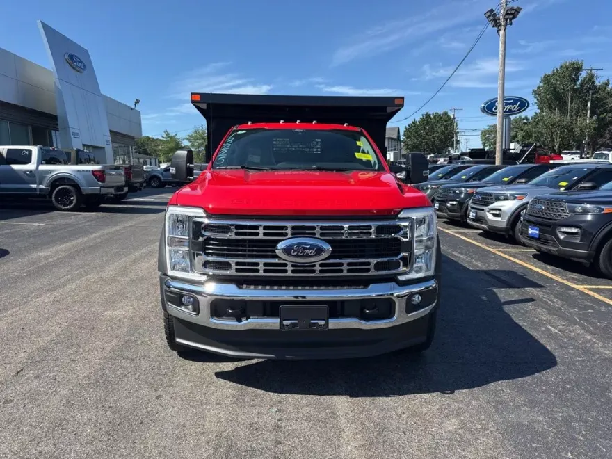 2025 Ford F-550 XL photo 1