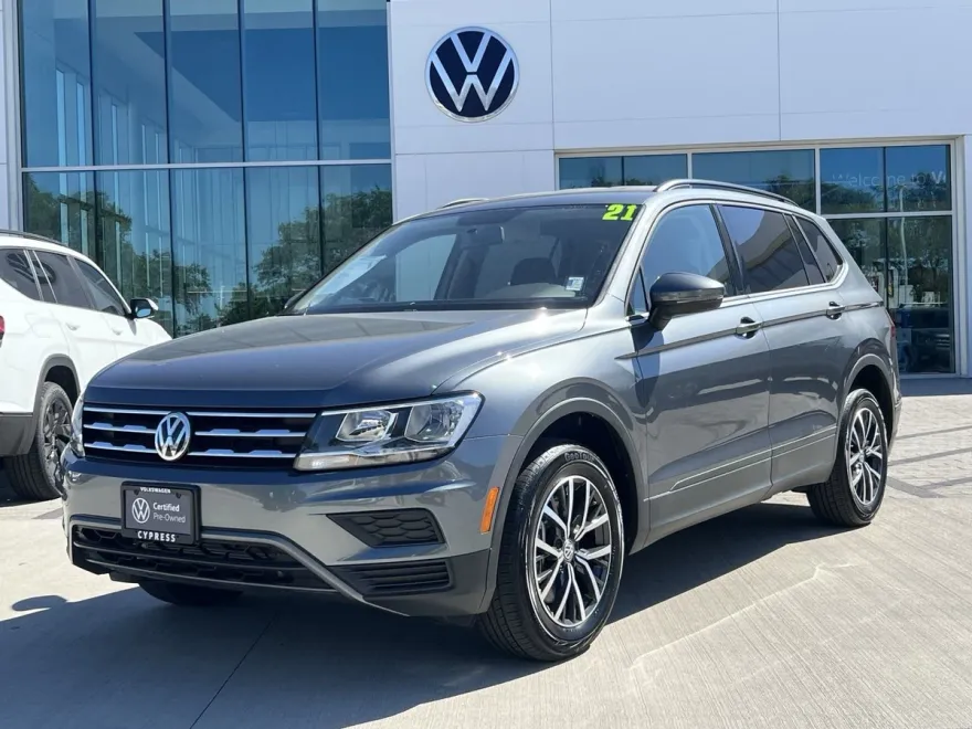 2021 Volkswagen Tiguan S photo 1