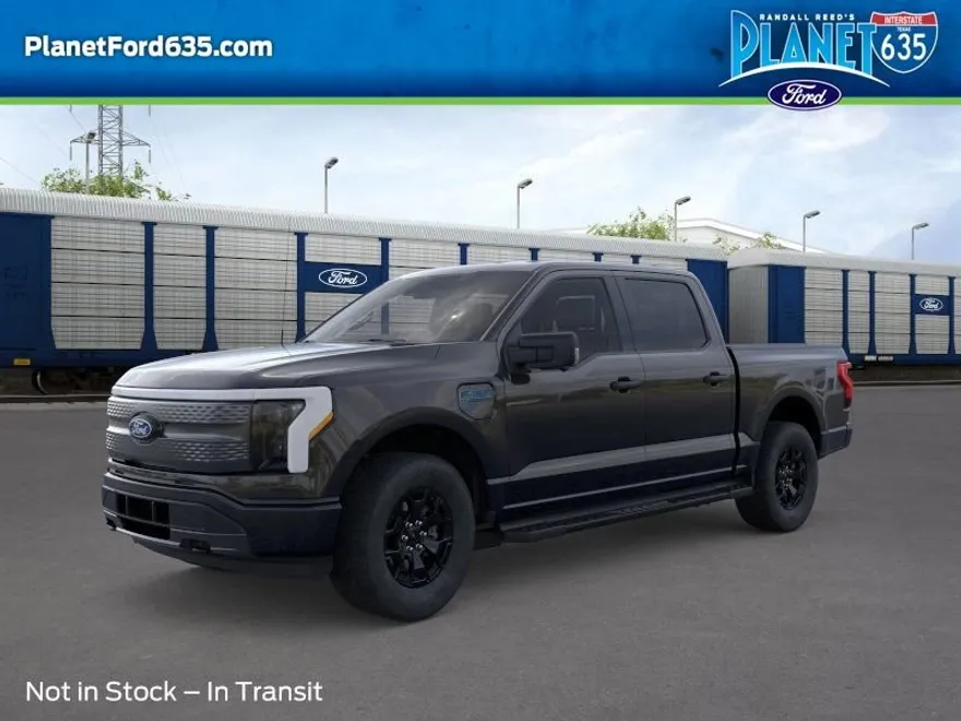 2025 Ford F-150 Lightning XLT photo 1