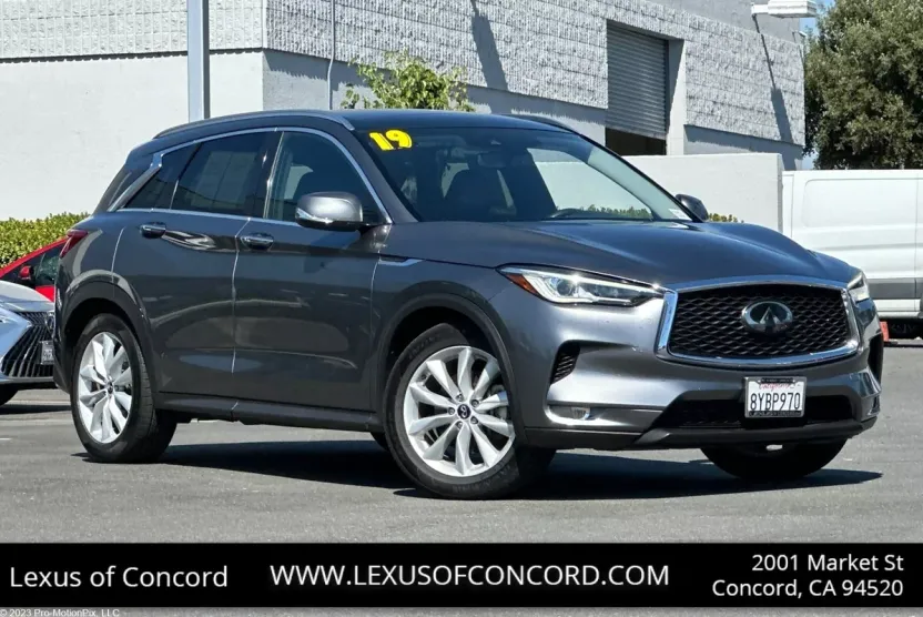 2019 Infiniti QX50 Luxe photo 1