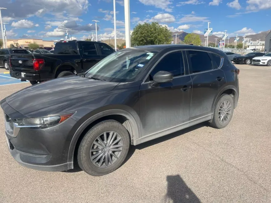 2019 Mazda CX-5 Touring photo 1