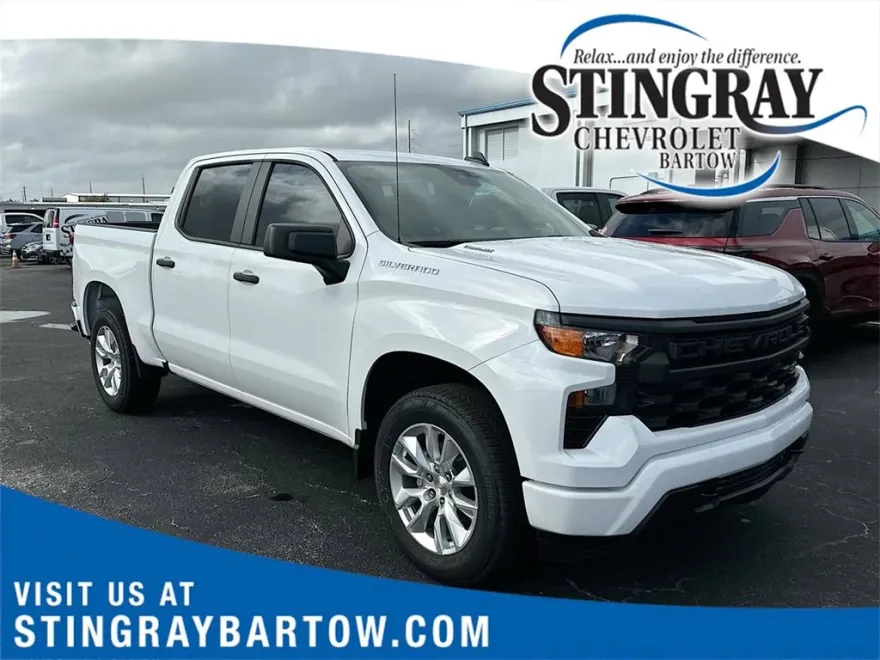 2025 Chevrolet Silverado 1500 Custom photo 1