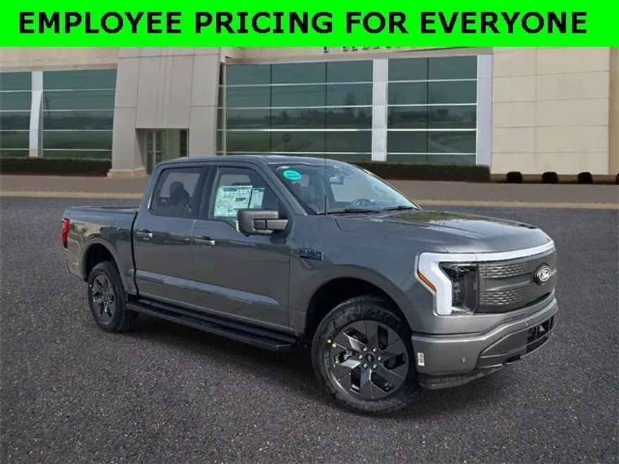 2025 Ford F-150 Lightning photo 1