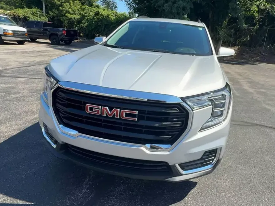 2022 Gmc Terrain SLE photo 1