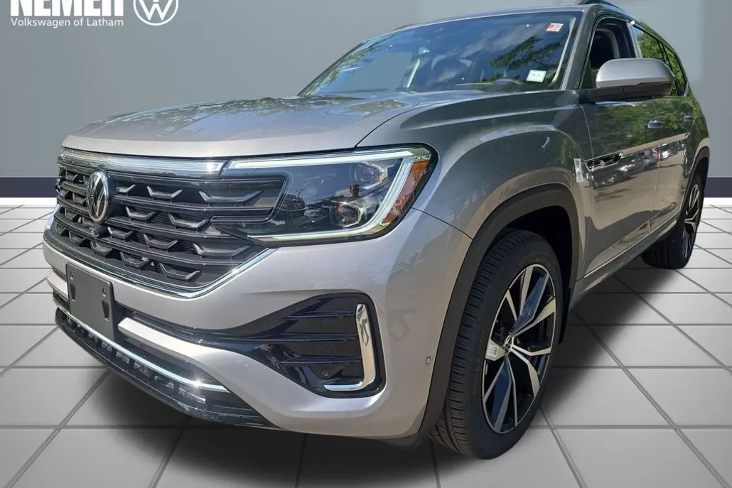 2025 Volkswagen Atlas SEL Premium R-Line photo 1