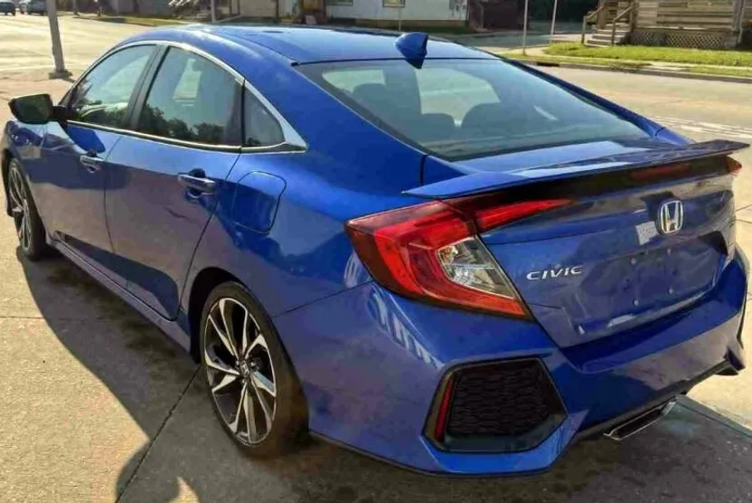2018 Honda Civic Si photo 1