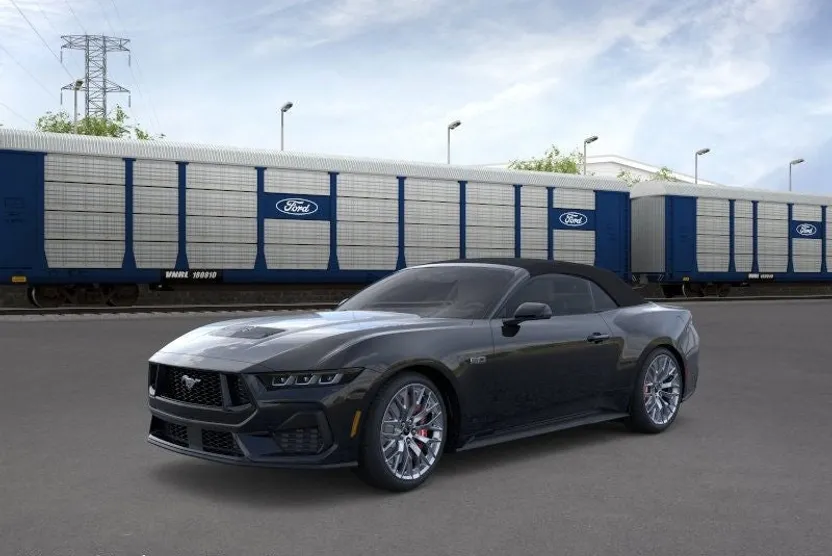 2025 Ford Mustang GT Premium Convertible photo 1