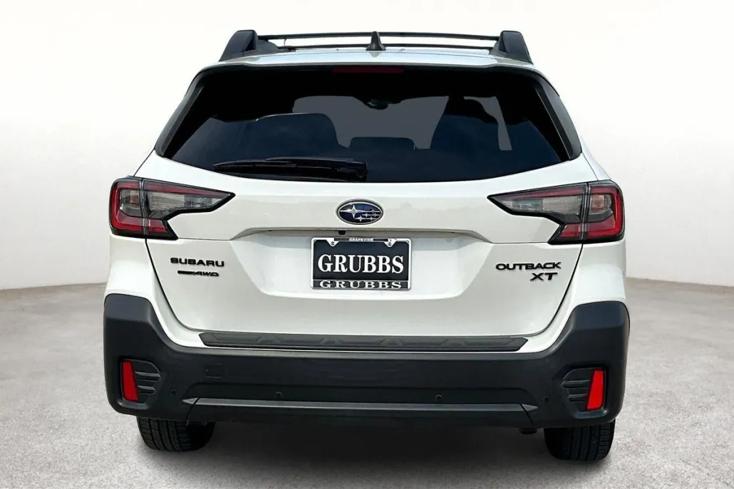 2022 Subaru Outback Onyx Edition XT photo 1