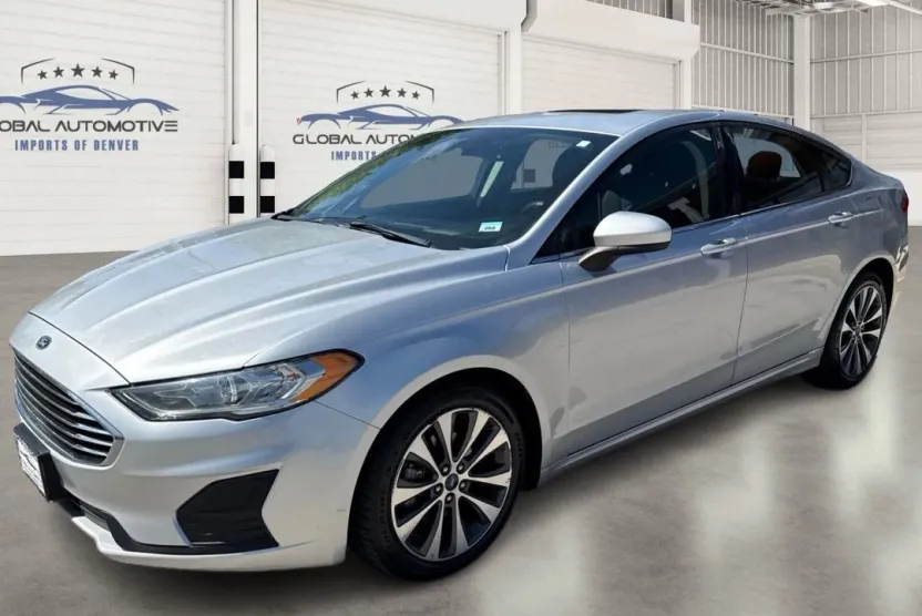 2019 Ford Fusion SE photo 1