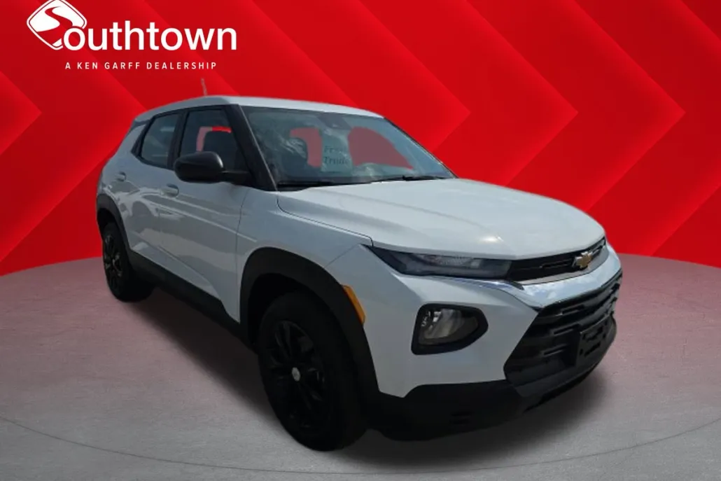 2023 Chevrolet Trailblazer LS photo 1