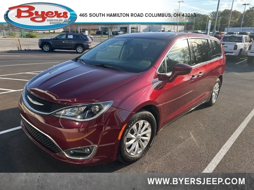 2018 Chrysler Pacifica Touring Plus photo 1