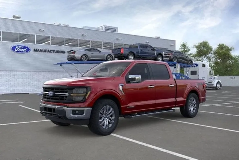 2025 Ford F-150 XLT photo 1