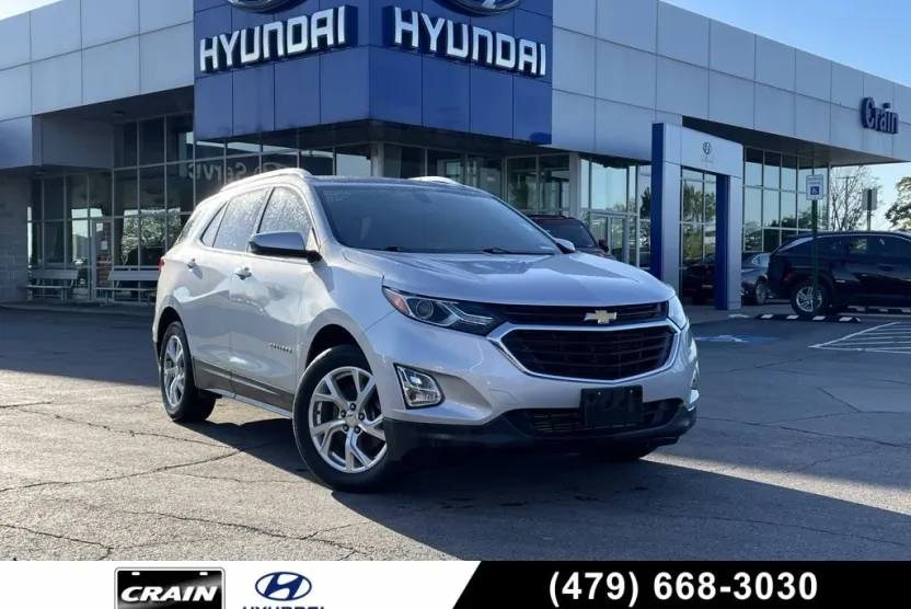 2018 Chevrolet Equinox LT photo 1
