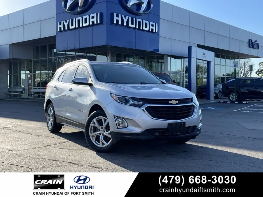 2018 Chevrolet Equinox LT photo 1