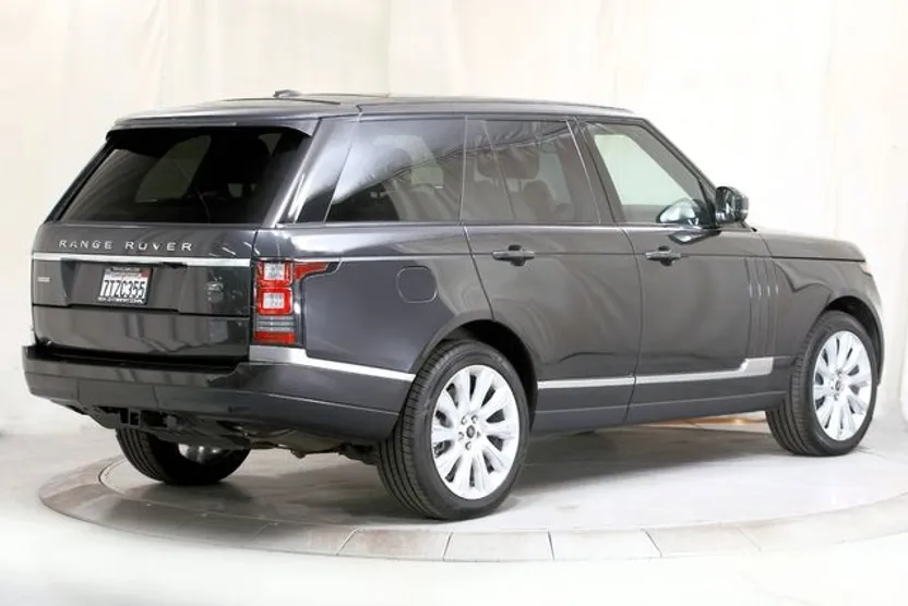2013 Land Rover Range Rover SuperCharged photo 1
