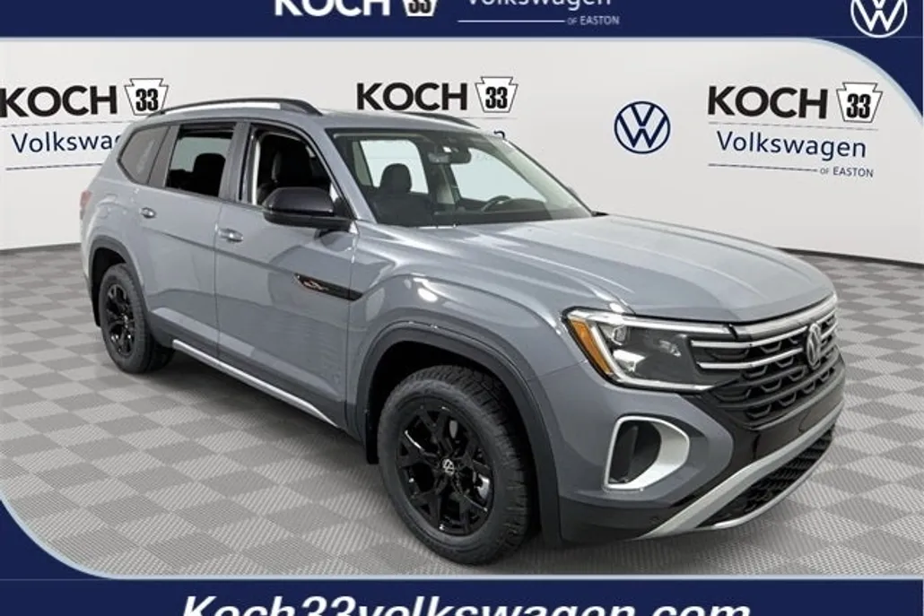 2025 Volkswagen Atlas Peak Edition SE photo 1