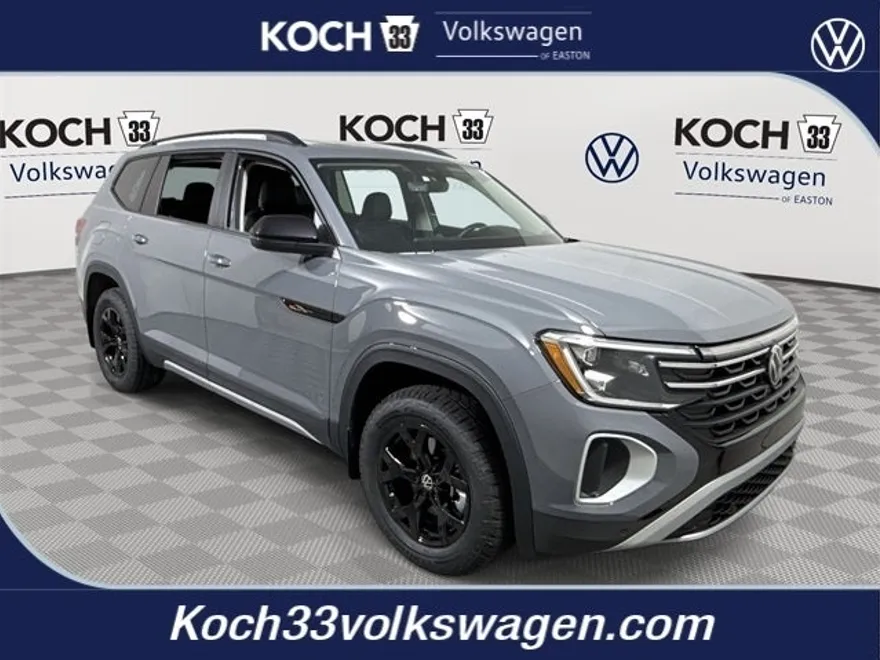 2025 Volkswagen Atlas Peak Edition SE photo 1