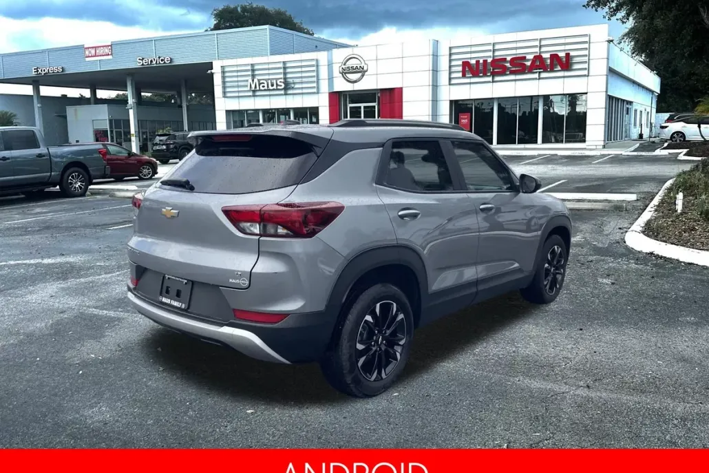 2023 Chevrolet Trailblazer LT photo 1