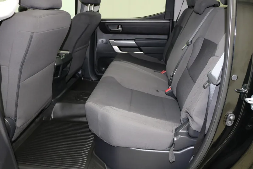2023 Toyota Tundra SR5 photo 1