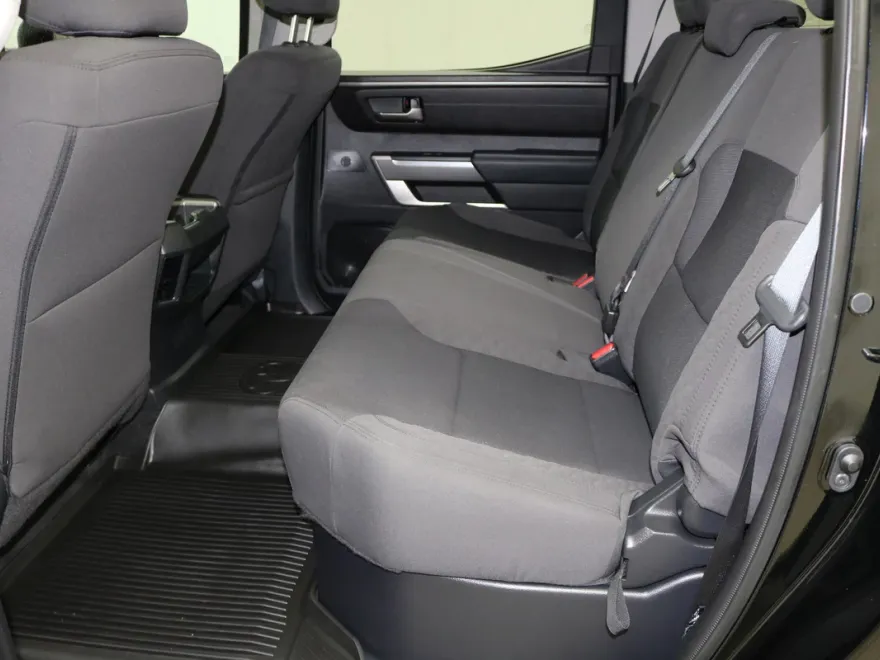 2023 Toyota Tundra SR5 photo 1