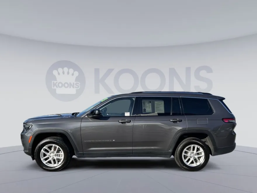 2023 Jeep Grand Cherokee Laredo photo 1