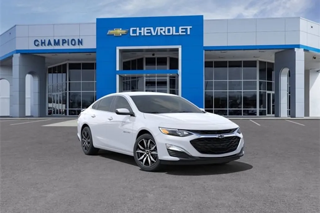 2025 Chevrolet Malibu RS photo 1