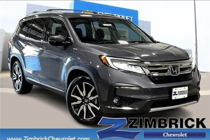 2020 Honda Pilot Touring photo 1