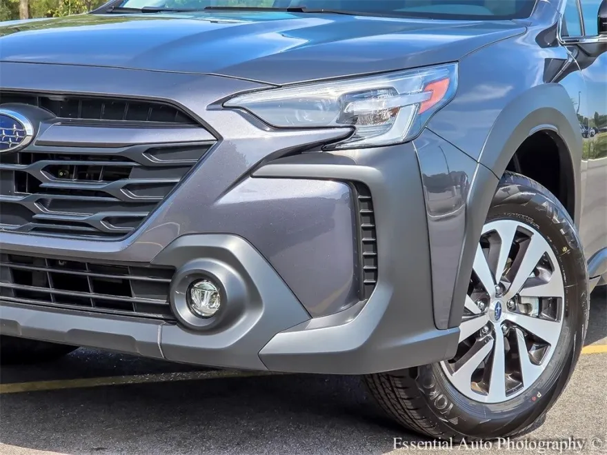 2025 Subaru Outback Premium photo 1