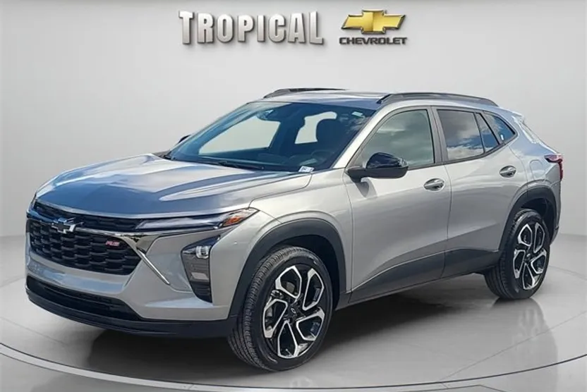 2024 Chevrolet Trax photo 1