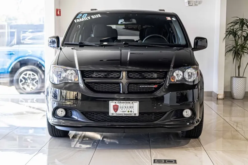 2020 Dodge Grand Caravan SE Plus photo 1