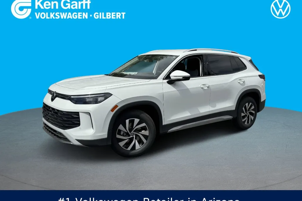 2025 Volkswagen Tiguan S photo 1