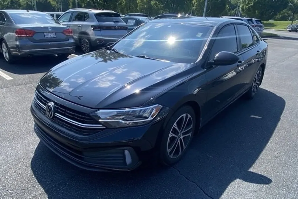 2023 Volkswagen Jetta 1.5T Sport photo 1