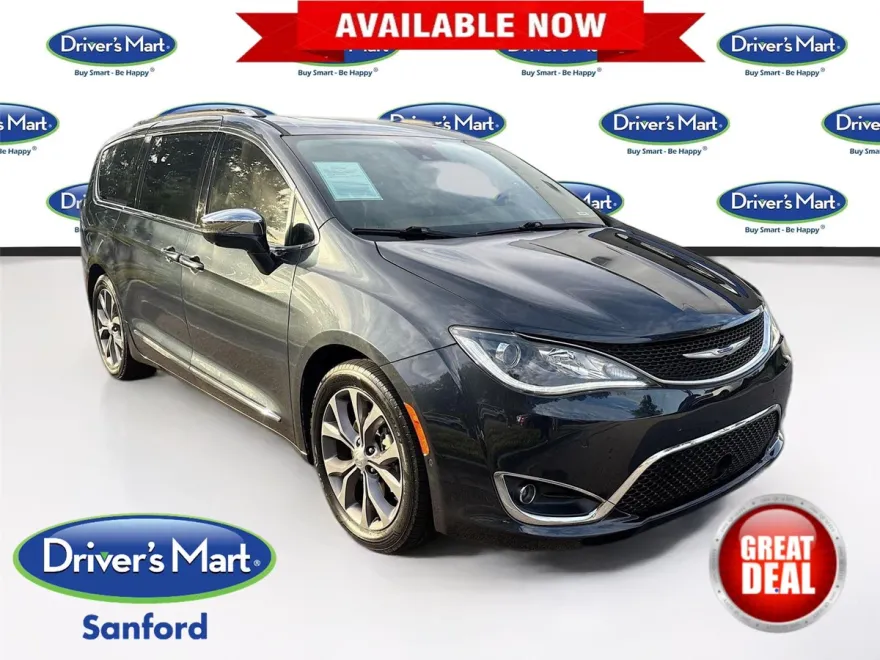 2020 Chrysler Pacifica Limited photo 1