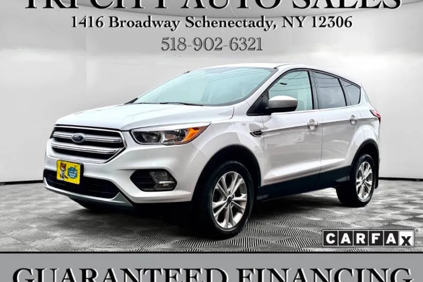 2019 Ford Escape SE photo 1