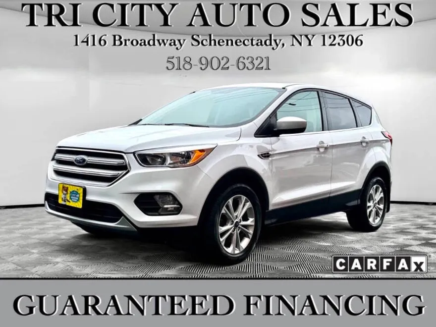 2019 Ford Escape SE photo 1