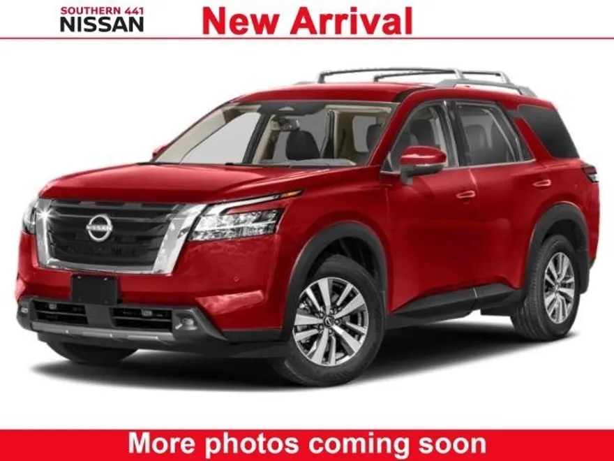 2022 Nissan Pathfinder SL photo 1