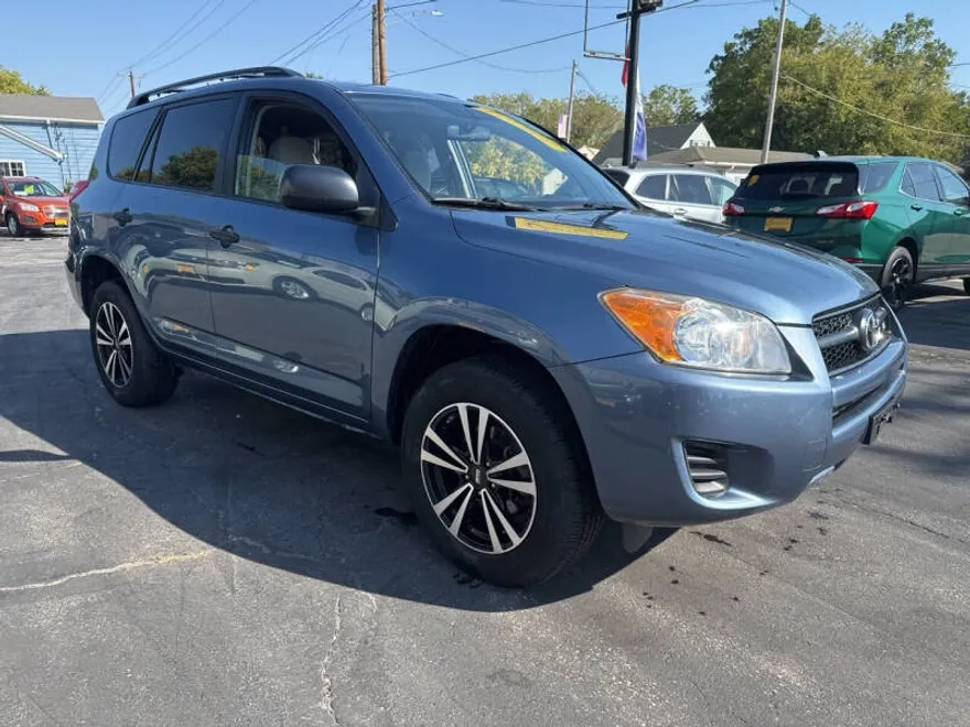 2011 Toyota RAV4 Base photo 1