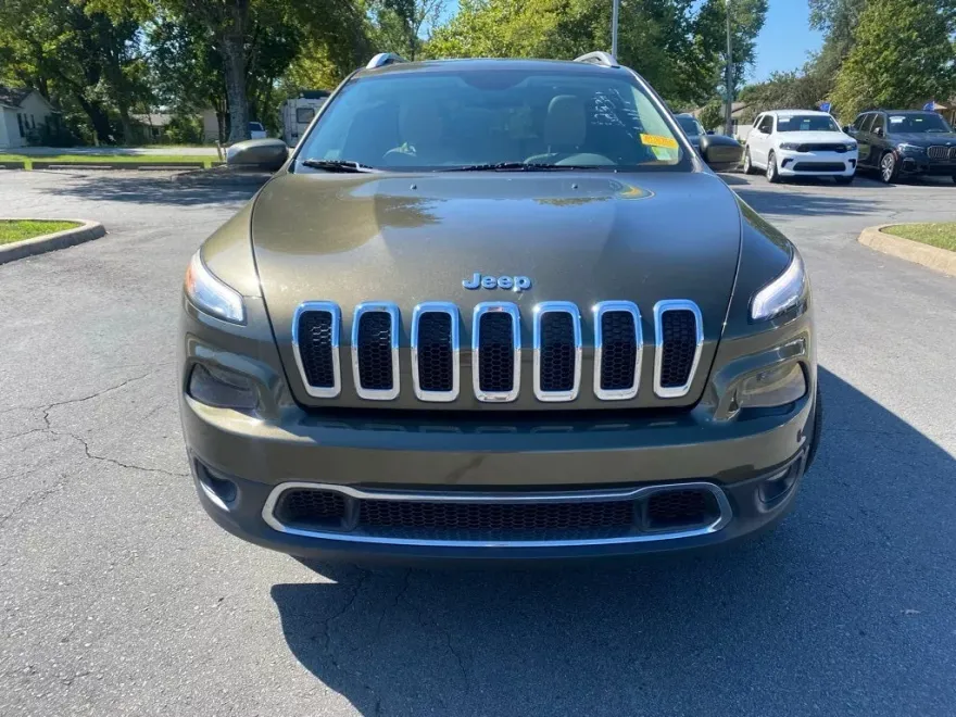 2016 Jeep Cherokee Limited photo 1