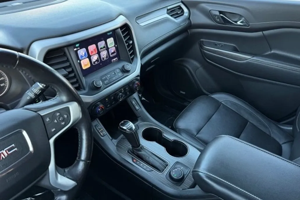 2019 Gmc Acadia SLT photo 1